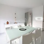 Hotel Holiday Duplex Esmeralda *