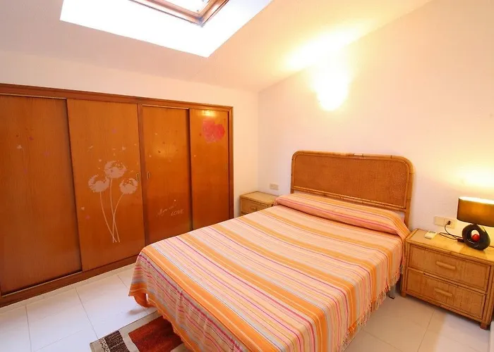 Ξενοδοχείο Holiday Duplex Esmeralda Κάλπε